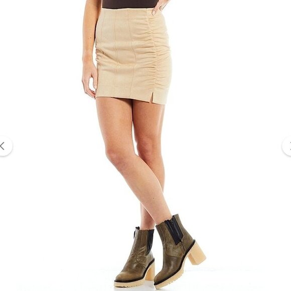 Free People Size 10 Tan Cinched Seam High Rise Slit Faux Suede Avas Mini Skirt - Picture 1 of 14